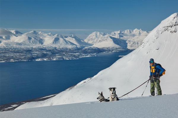 FREERIDE SNOWBOARDING – Niklas Hollsten (Finland)